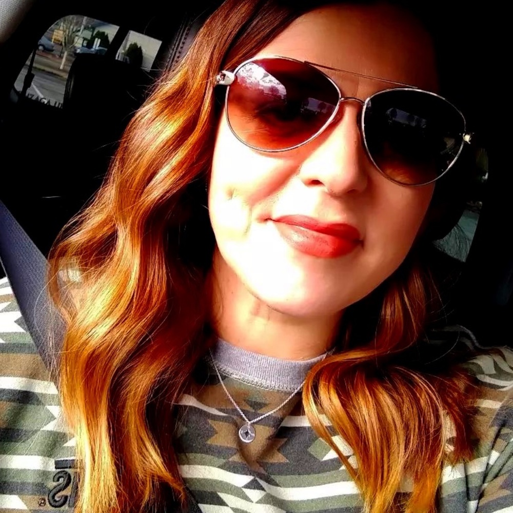 Meet your Posher, Melanie